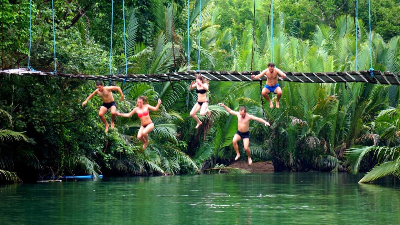 Arkadia Beach Resort Underground River Sabang  Exteriör bild